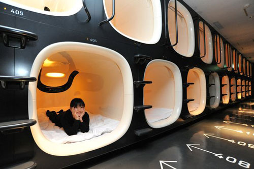 Click image for larger version

Name:	Capsule Hotels in Japan.jpg
Views:	409
Size:	62.7 KB
ID:	63