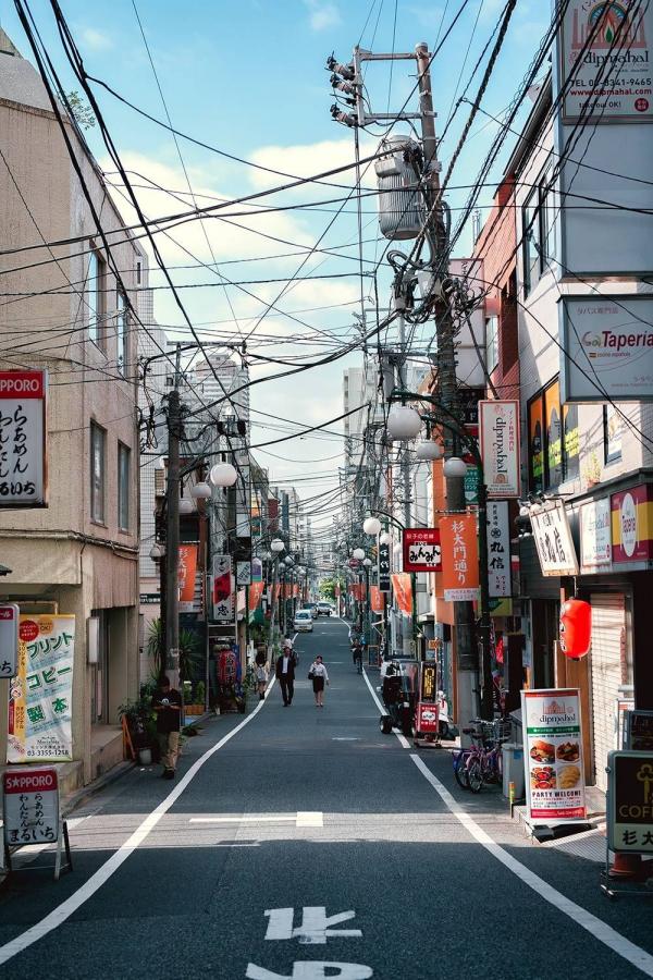 Click image for larger version

Name:	Japan street.jpg
Views:	48
Size:	134.8 KB
ID:	1498